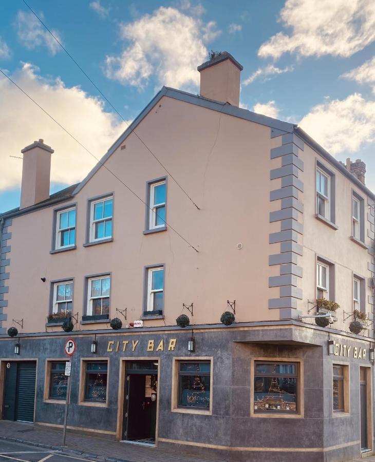 3 Bedroom Luxury Apartment Main Street Cashel  Exterior photo